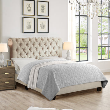 Luxury Upholstered Bed Frame with Tufted Headboard Platform Bed with Solid Wood Frame