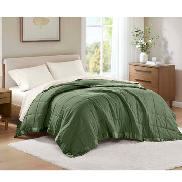 Lightweight Down Alternative Blanket with Satin Trim - Twin Green