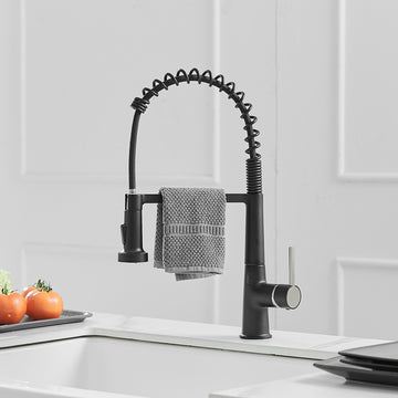 Matte Black 2 Spray Patterns 1.8 GPM Single Handle Touchless Pull Down Sprayer Kitchen Faucet